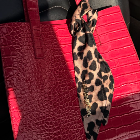 The Amber Leopard Silk Twilly